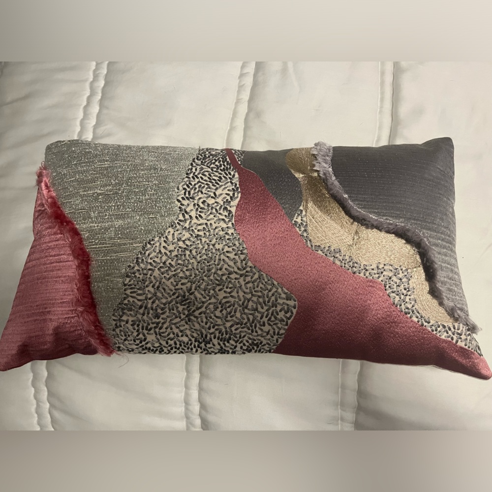 Decorative pillow, gray and pink, size 20“ x 11“, Never Used